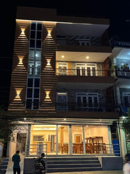 Kavya Hotel and Restaurant