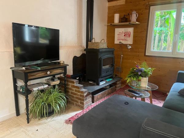 A la foto es mostra l'objecte It's at Pas de Roland situat a la ciutat de Itxassou.