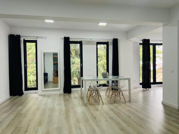 A la foto es mostra l'objecte Vila Leandros situat a la ciutat de Bucarest.