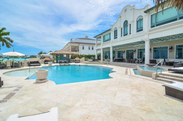 Nella foto è visibile l'oggetto Elegant Caribbean Villa With Grand Design situato nella città di Love.