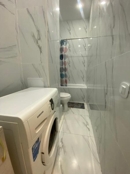 Foto 1: 1 комнатная студия