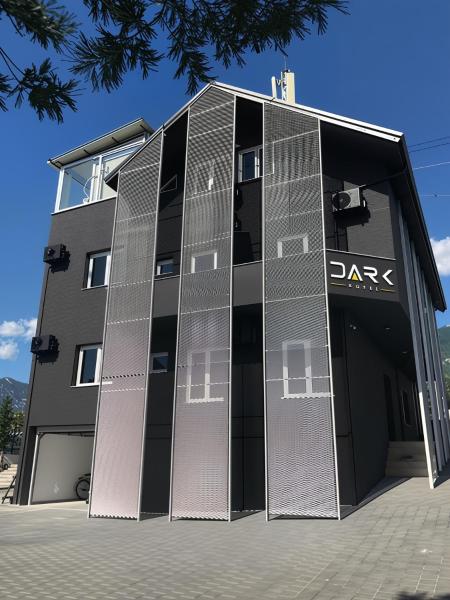Dark Boutique Hotel - Okres Tiranë