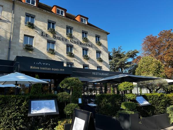 照片显示了位于Chartres市的Le Boeuf Couronné - Hôtel & Restaurant Chartres- Logis Hotels物件。