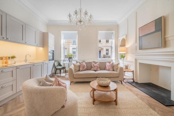 På bildet vises objektet Elegant 1-Bed Apartment in the Heart of Bath som ligger i byen Bath.
