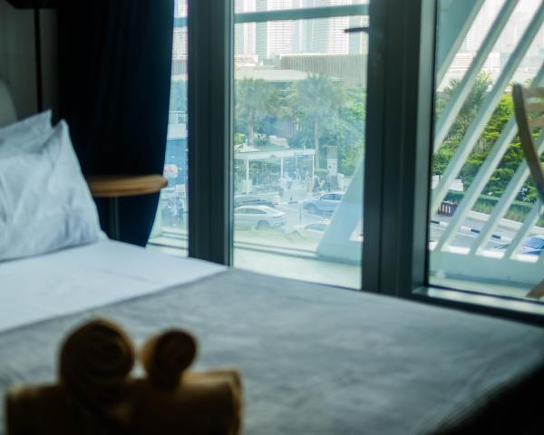Foto 6: Chic Studio with Beach & Rooftop Pool Access