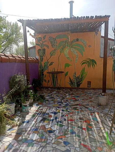 A la foto es mostra l'objecte Casa Olivos situat a la ciutat de Olivos.