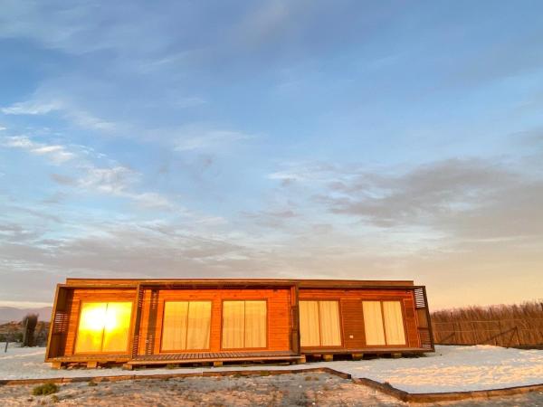 A la foto es mostra l'objecte Casa Puntalodge situat a la ciutat de Llano Choros.