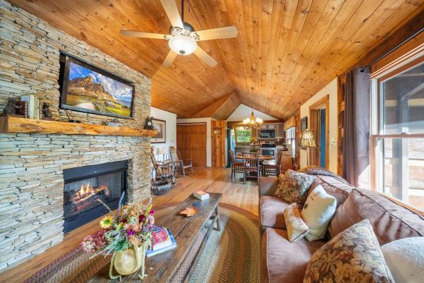 Lazy River Cabin - Banner Elk, NC