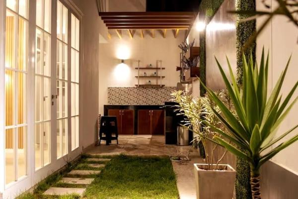Photo 3 : Pool, Jacuzzi and Grill for 10 people