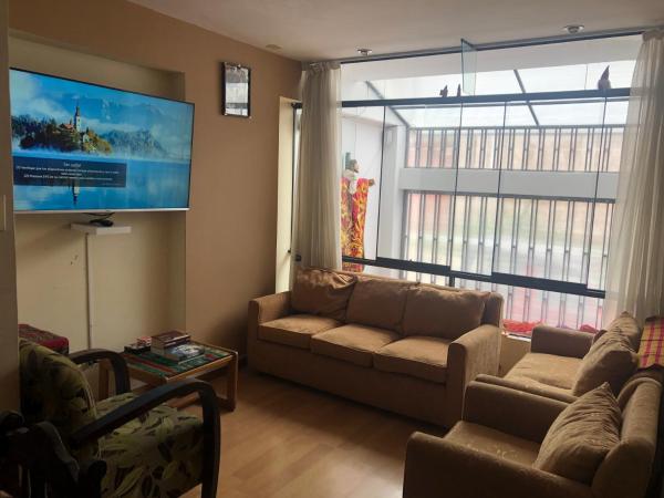 Na fotografii je vidět objekt Departamento familiar Lucrepata nacházející se ve městě Cuzco.