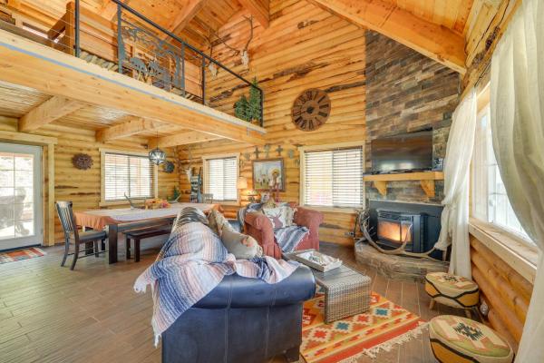 A la foto es mostra l'objecte Remote Mountain Vacation Rental in Wyoming Range! situat a la ciutat de Kemmerer.