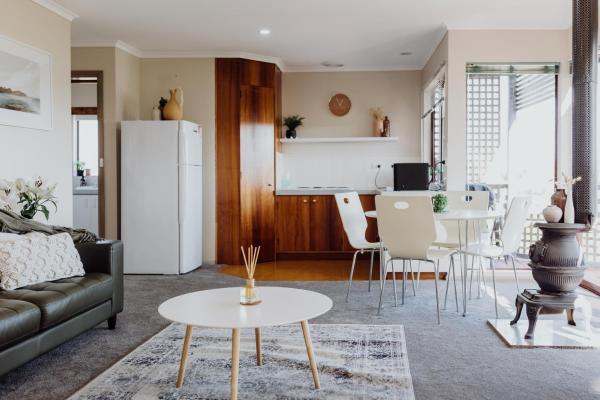 Beachfront Oasis - St Helens