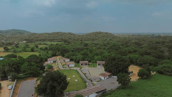 A la foto es mostra l'objecte Vanvasa Ranakpur by Samav situat a la ciutat de Sādri.