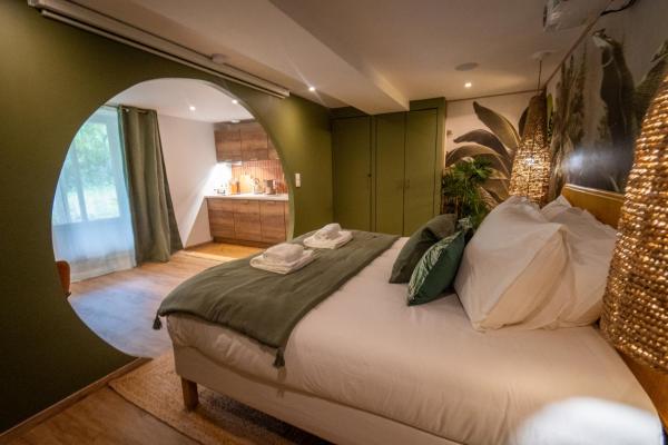 Фотография 9: Escape - Suite with Balneo and Sauna - Downtown