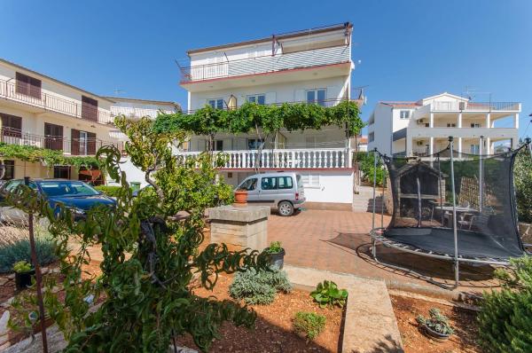 Apartments Nera - Primošten