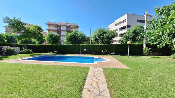På billedet ses objektet Cambrils Puerto beliggende i byen Cambrils.