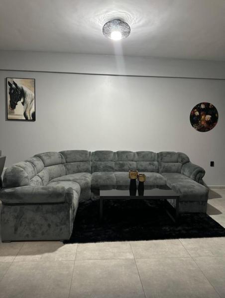 Na zdjęciu widoczny jest obiekt Majestic Apartment 2 Tout lui Faut położony w mieście Rudi Kappel.