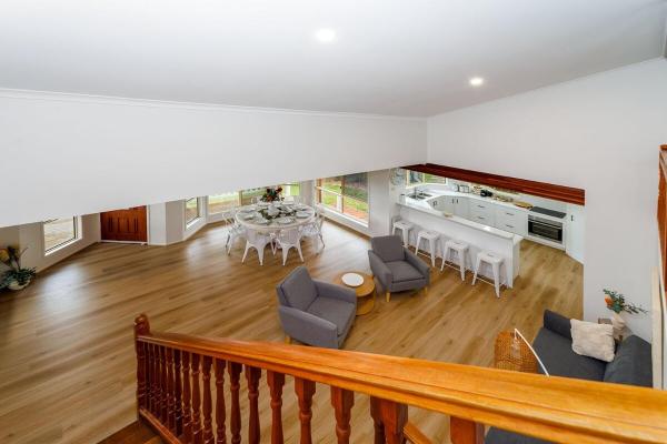 The photo shows the Scarness Spacious Home with Pool located in the city of Scarness.