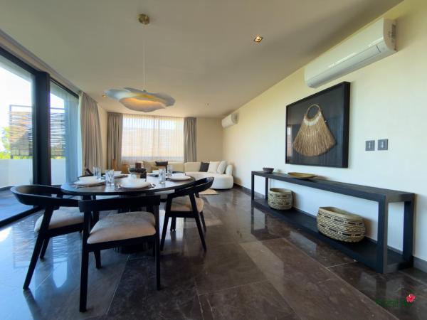 Na zdjęciu widoczny jest obiekt Near the beach Exclusive PH with private pool coast view Humana położony w mieście Tulum.