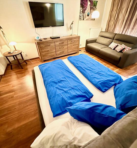 Zdjęcie 4: Unique main square apartment - AC - Balcony - Coffee Machine - Washer - Kitchen- Parking available Free public or Paid Private for 20 euro per stay Please read our emails