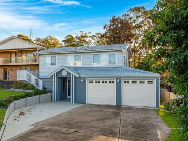 Hamptons Hideaway Walk To Beach & Wifi - Batemans Bay