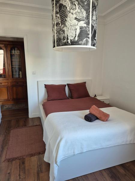 A la foto es mostra l'objecte Charming & practical near Paris situat a la ciutat de Gentilly.