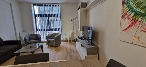 Фотография 8: Spacious, Central Apt, sleeps 5