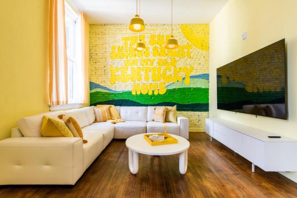 Hollyhock Suite 513 - Louisville, KY
