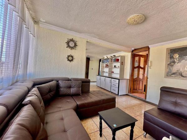 A la foto es mostra l'objecte Departamento en el norte de Quito situat a la ciutat de Quito.