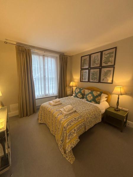Φωτογραφία 4: Flat 1, 119 Northgate St - luxury 2 bedroom apartment apartment close to the town centre with paid parking close by