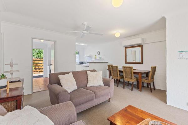 A la foto es mostra l'objecte The Sand Nook - 2 Bedroom Fishpen Apartment situat a la ciutat de Merimbula.