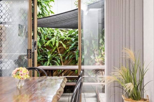 Zdjęcie 7: Mango Tree 4 - 63 Shirley Street