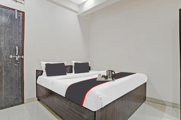 A la foto es mostra l'objecte HOTEL DREAM PALACE situat a la ciutat de Indore.