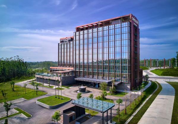 En la foto se muestra el objeto Swissôtel Nusantara ubicado en la ciudad de Labangka.