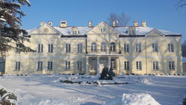 A la foto es mostra l'objecte Hotel Sobienie Królewskie situat a la ciutat de Brzumin.