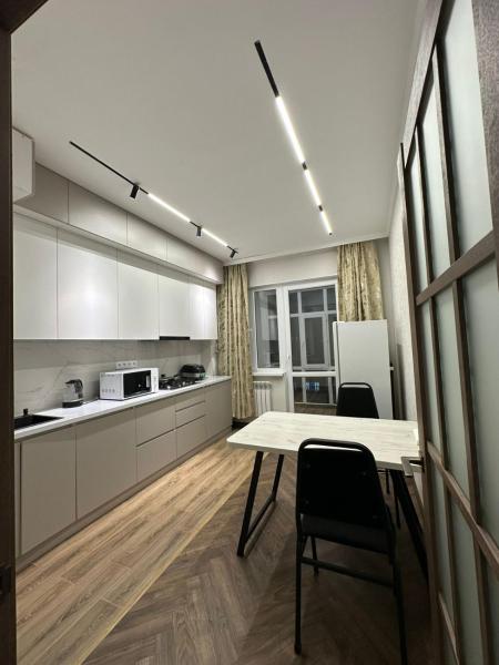 A la foto es mostra l'objecte 1 комнатная квартира в центре Конаева situat a la ciutat de Kapchagay.