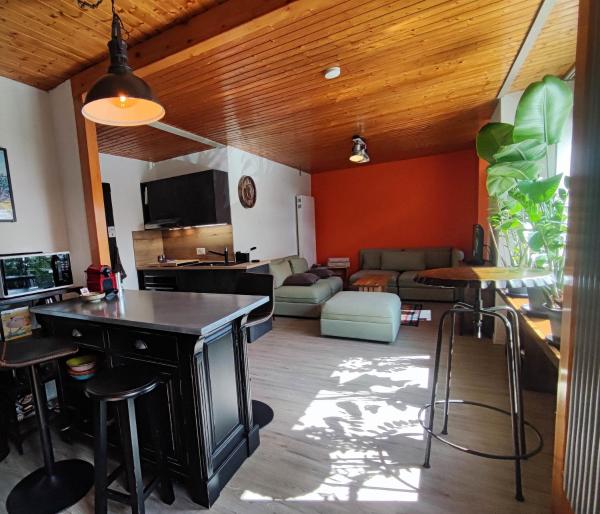 På billedet ses objektet Loc Aquatropic appartement de vacances beliggende i byen Bevaix.