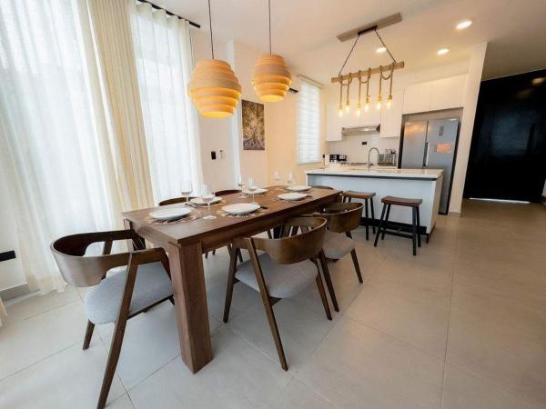 På billedet ses objektet Amazing 3 BR Villa by Vistacana Rentals beliggende i byen Punta Cana.