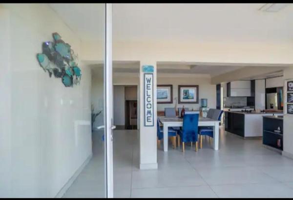 Photo 6 : House on the Beach in Glenashley