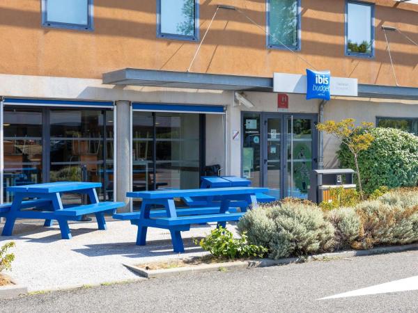 A la foto es mostra l'objecte ibis budget Toulouse Aeroport situat a la ciutat de Blagnac.