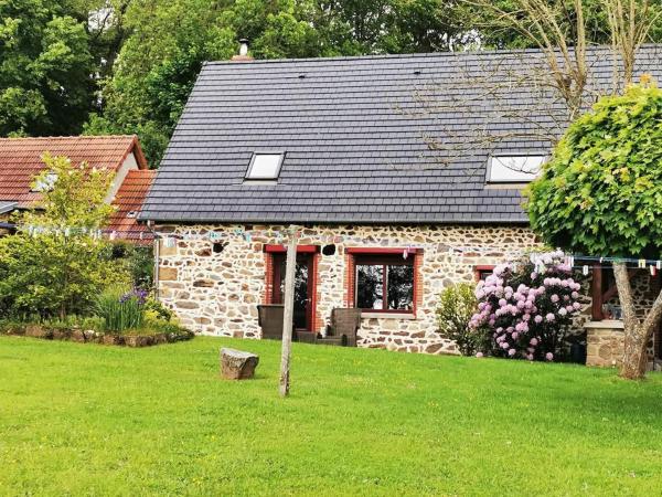 Nella foto è visibile l'oggetto Maison du Domaine des Garde Bousset situato nella città di La Cellette.