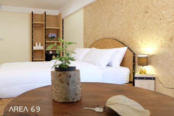 Area 69 (Don Muang Airport), Bangkok