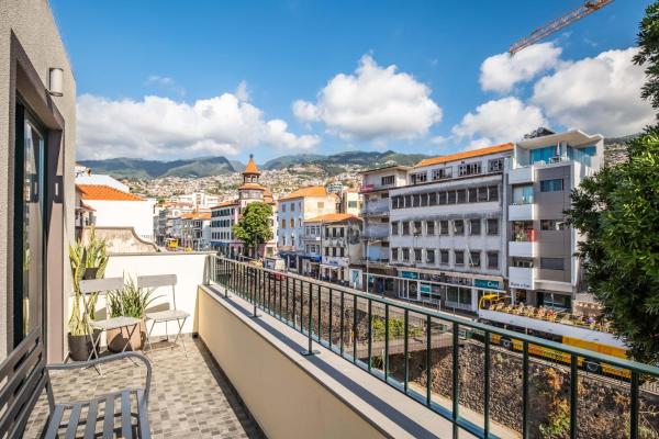 A la foto es mostra l'objecte Tanoeiros Residence by An Island Apart situat a la ciutat de Funchal.