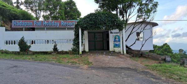 A la foto es mostra l'objecte Handapan Falls - Holiday Resort situat a la ciutat de Suriyakanda.
