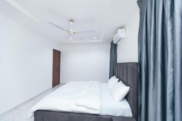 Foto 7: Luxurious townhouse behind Achimota Mall