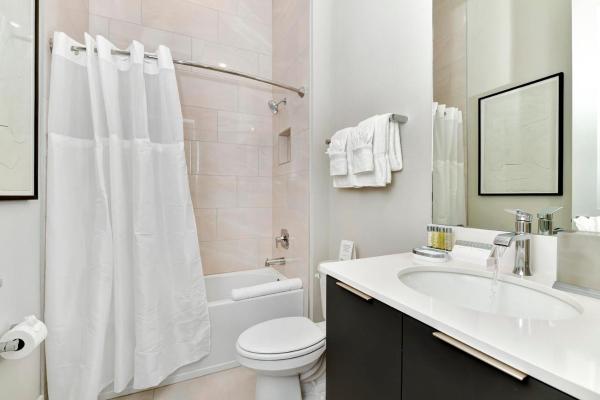 Photo 8 : Chic & Cozy Condo Near Disney With Resort & Waterpark Access - B45-235