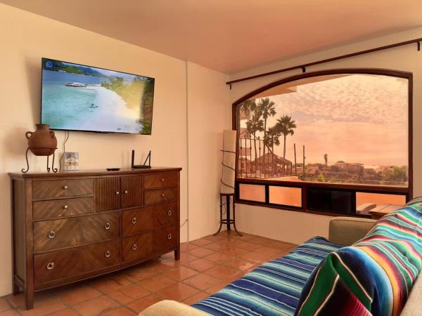 Na fotografii je vidět objekt Puerto Nuevo Villa Las Conchas 2BR 2 BA with pool nacházející se ve městě Raulis.