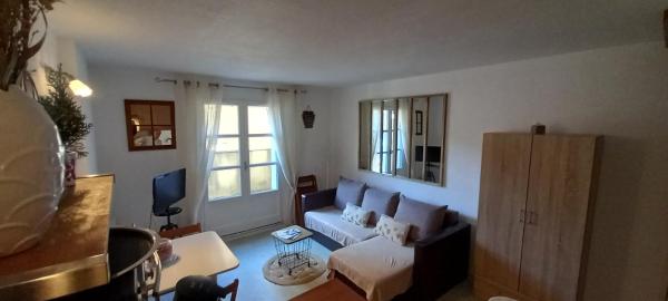 A la foto es mostra l'objecte Appartement rénové situat a la ciutat de Campan.
