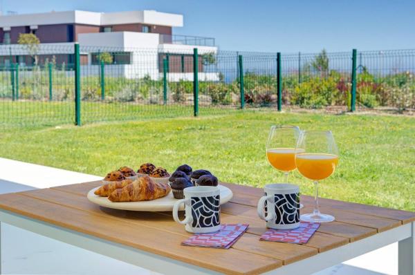 Фотография 9: Infinity Pool, Sea View and Private Terrace