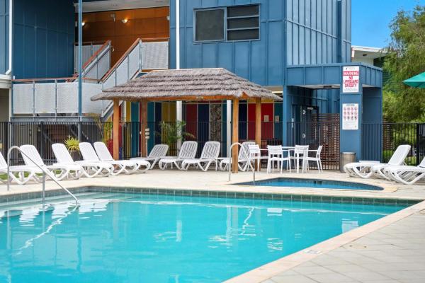 På billedet ses objektet Coastal Calm Footprints Preston Beach Stay beliggende i byen Cookernup.